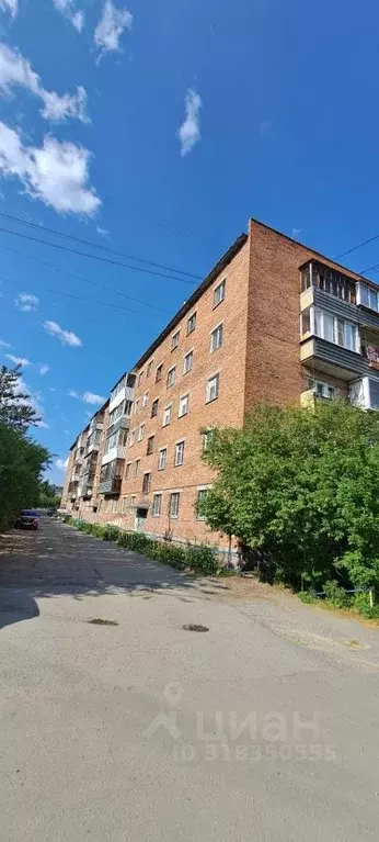 3-к кв. Свердловская область, Среднеуральск ул. Кирова, 28 (56.1 м) - Фото 1
