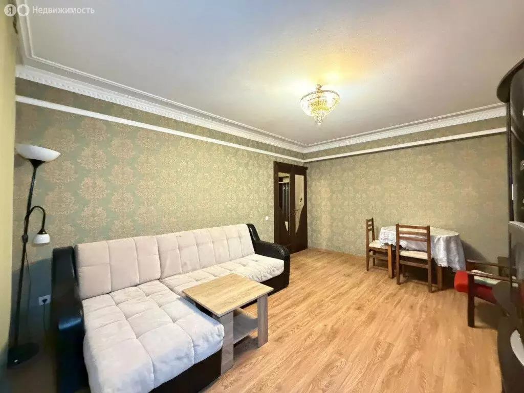 3-комнатная квартира: Нальчик, улица Кирова, 1А (76 м) - Фото 2