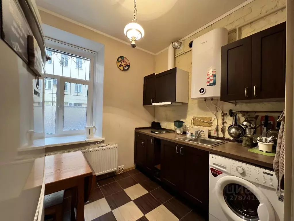 Комната Санкт-Петербург Кронверкский просп., 47 - Фото 1