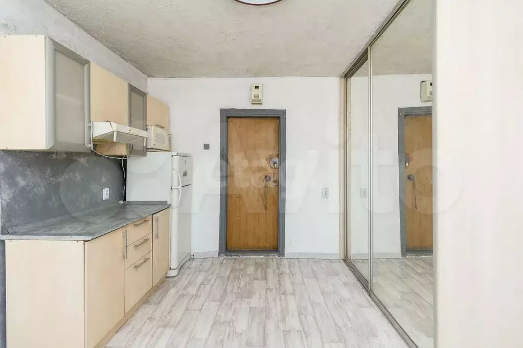 Комната 13,9 м в 1-к., 2/5 эт. - Фото 0