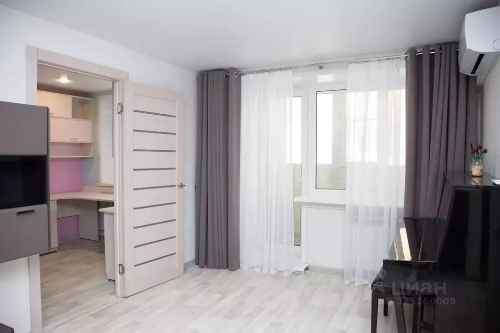 2-к кв. Омская область, Омск Спортивный проезд, 4 (43.7 м) - Фото 1