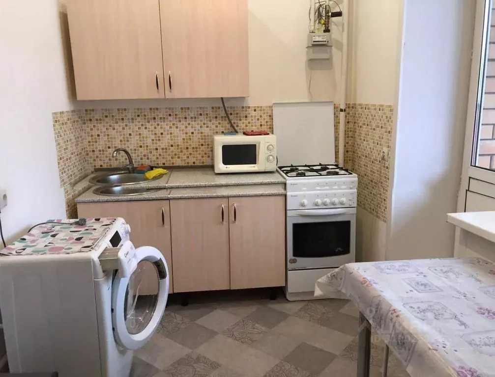 1-к кв. Татарстан, с. Высокая Гора ул. Солнечная, 1Бк1 (40.0 м) - Фото 0