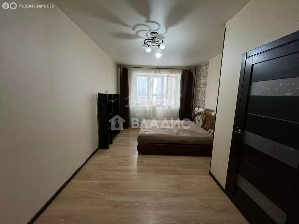 1-комнатная квартира: посёлок городского типа Свердловский, улица ... - Фото 2