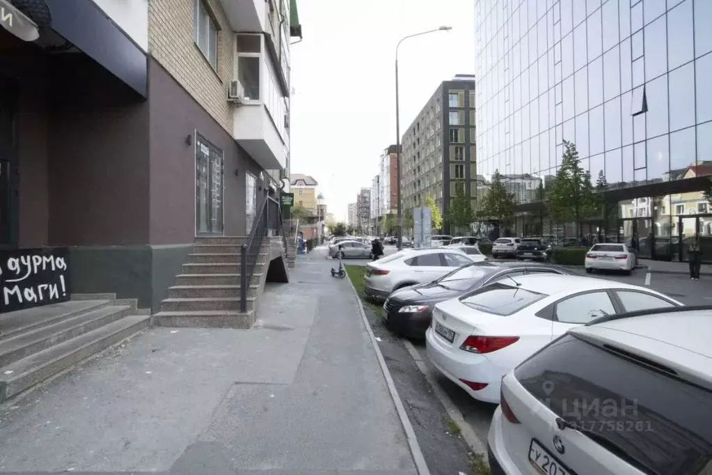 Помещение свободного назначения в Тюменская область, Тюмень ул. Сакко, ... - Фото 1