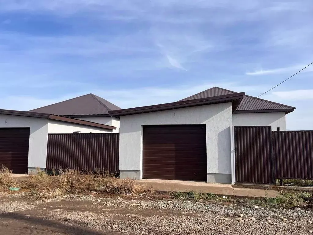 Дом в Оренбургская область, Оренбургский район, Южноуральский ... - Фото 1