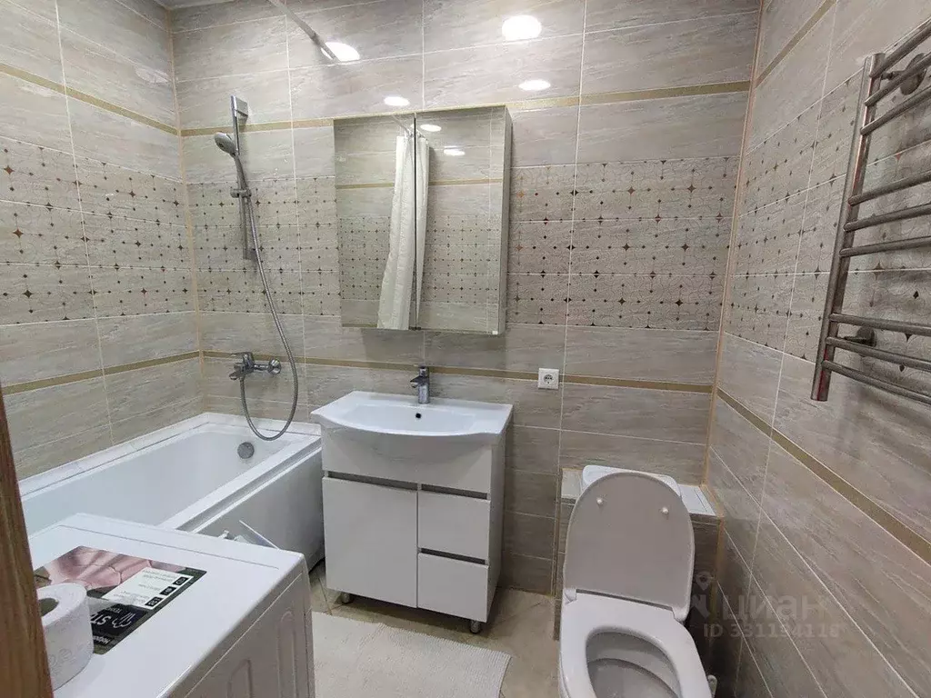 1-к кв. Татарстан, Казань ул. Азата Аббасова, 8 (37.0 м) - Фото 2