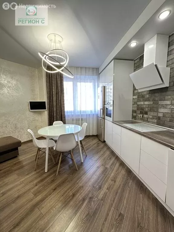 2-комнатная квартира: Архангельск, Московский проспект, 43 (74 м) - Фото 2