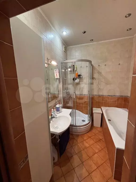 3-к. квартира, 105 м, 1/6 эт. - Фото 1