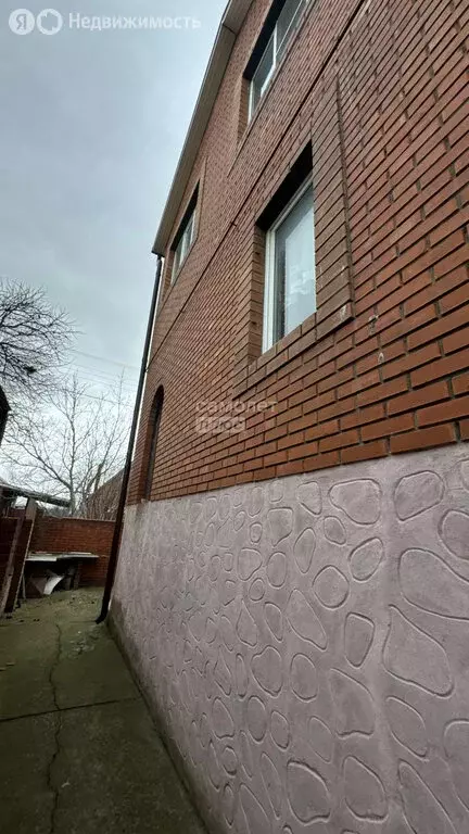 Дом в Тимашевск, микрорайон Южный, улица Гагарина (180 м) - Фото 1