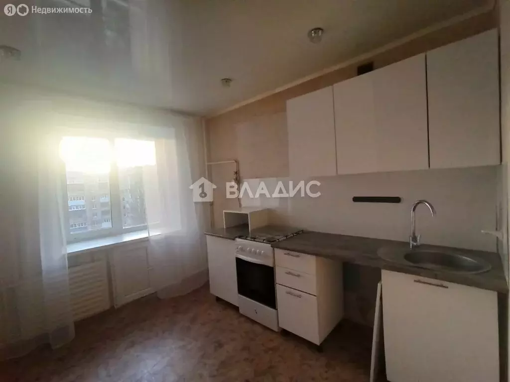 3-комнатная квартира: Стерлитамак, улица Артёма, 23 (61.5 м) - Фото 0