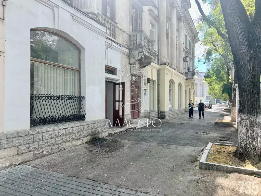 Торговая площадь в Севастополь ул. Ленина, 33 (32 м) - Фото 2