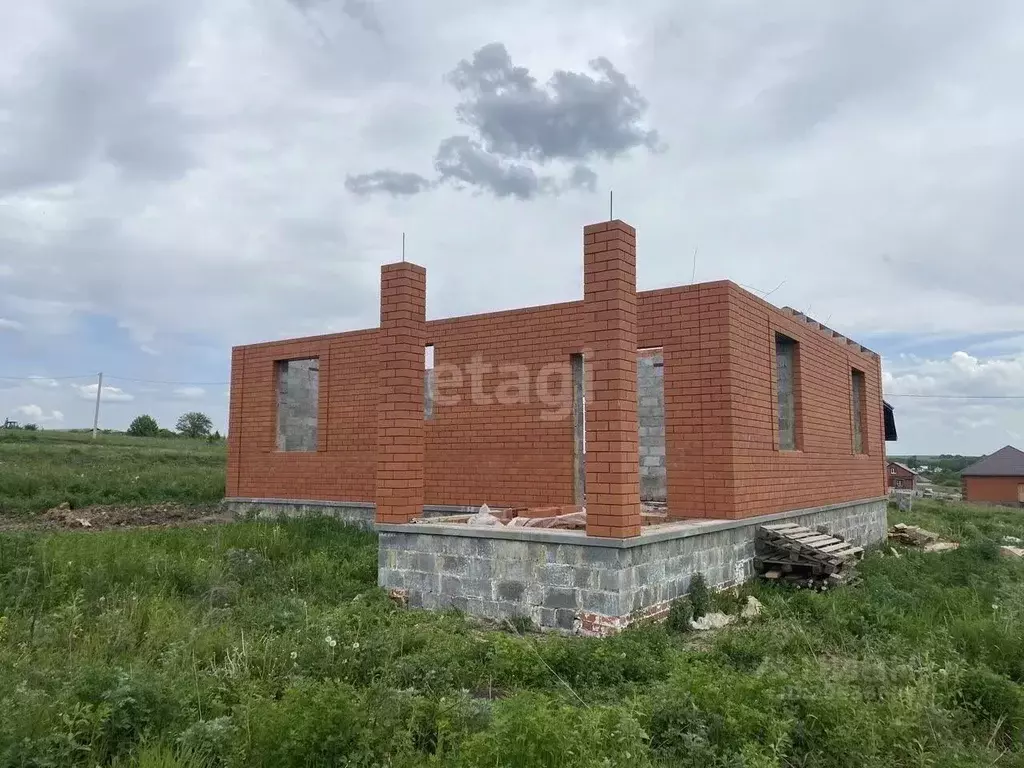 Дом в Курская область, Солнцевский район, Бунинский сельсовет, д. ... - Фото 1