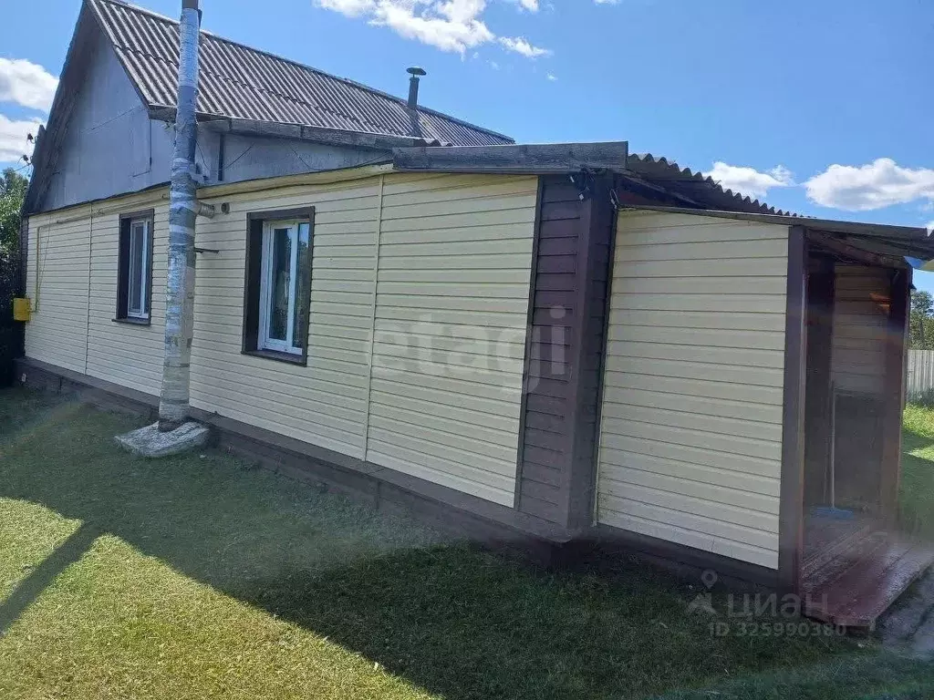 Дом в Тюменская область, Исетский муниципальный округ, с. Рафайлово ... - Фото 1