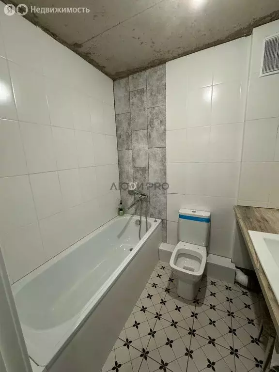 2-комнатная квартира: Уфа, улица Лётчика Кобелева, 3/1 (40.9 м) - Фото 1