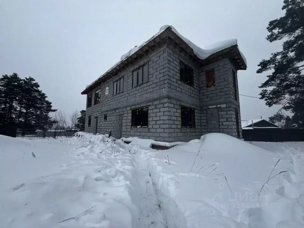 Дом в Свердловская область, Ревда ул. Панфилова, 26 (290 м) - Фото 2