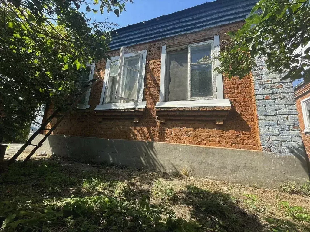 Дом в Краснодарский край, Усть-Лабинск ул. Зои Космодемьянской (65 м) - Фото 1