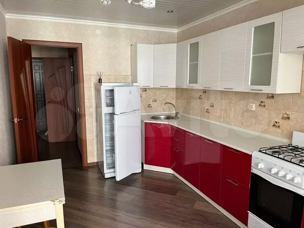 1-к. квартира, 40 м, 4/10 эт. - Фото 0