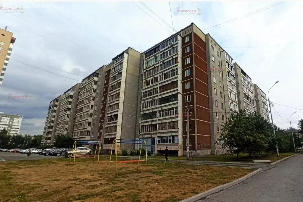 3-комнатная квартира: Екатеринбург, улица Белинского, 182 (63.9 м) - Фото 1