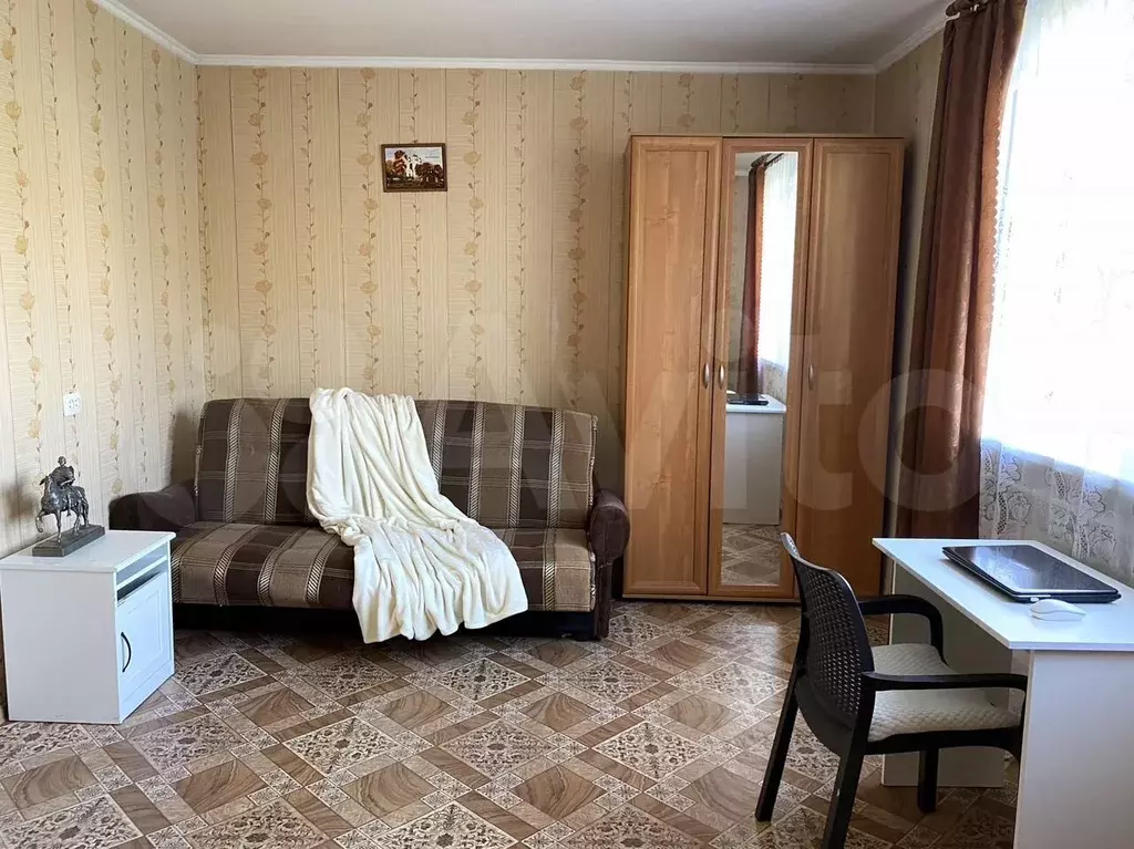 Комната 17 м в 2-к., 1/9 эт. - Фото 0