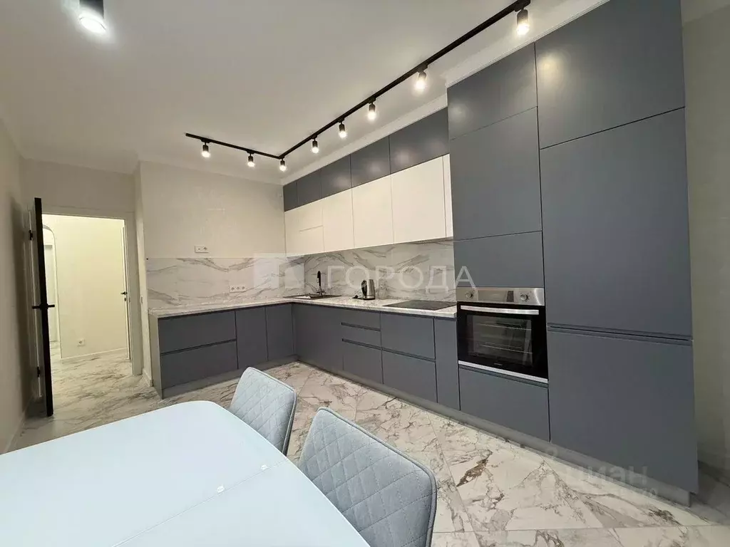 2-к кв. Новосибирская область, Новосибирск ул. Серафимовича, 8 (81.0 ... - Фото 1