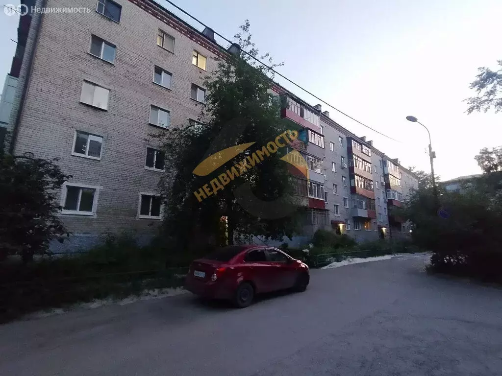 2-комнатная квартира: Тюмень, улица 50 лет ВЛКСМ, 101 (46 м) - Фото 1
