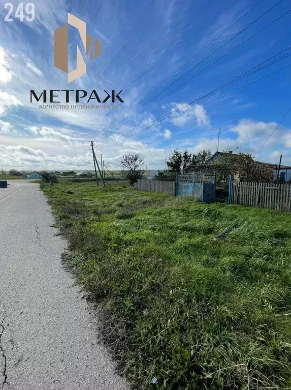 Участок в Крым, Ленинский район, Луговское с/пос, с. Ерофеево ул. ... - Фото 2