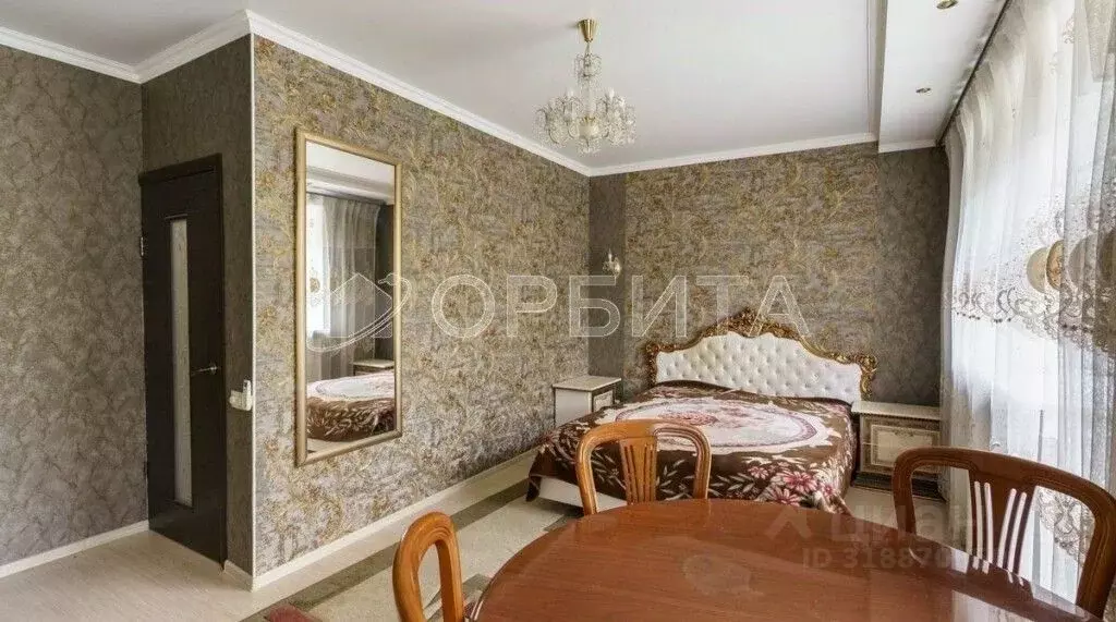 3-к кв. Тюменская область, Тюмень ул. Орджоникидзе, 50А (86.7 м) - Фото 1