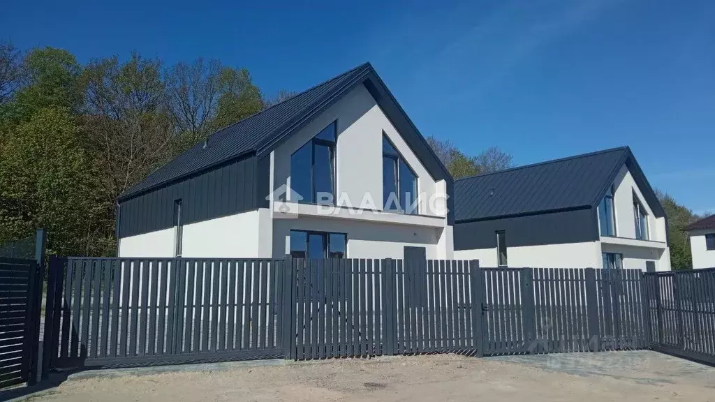 Дом в Калининградская область, Гурьевский муниципальный округ, пос. ... - Фото 0