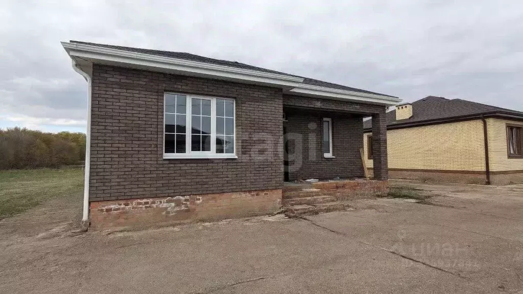 Дом в Ростовская область, Неклиновский район, с. Новобессергеневка ул. ... - Фото 2