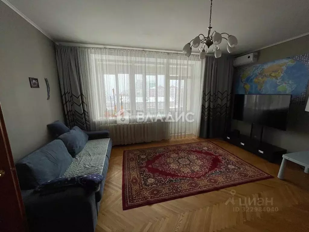 3-к кв. Бурятия, Улан-Удэ ул. Модогоева, 3 (95.4 м) - Фото 1