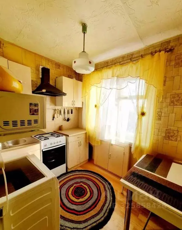 3-к кв. Пермский край, Александровск Яйва пгт, ул. 6-й Пятилетки, 20 ... - Фото 1