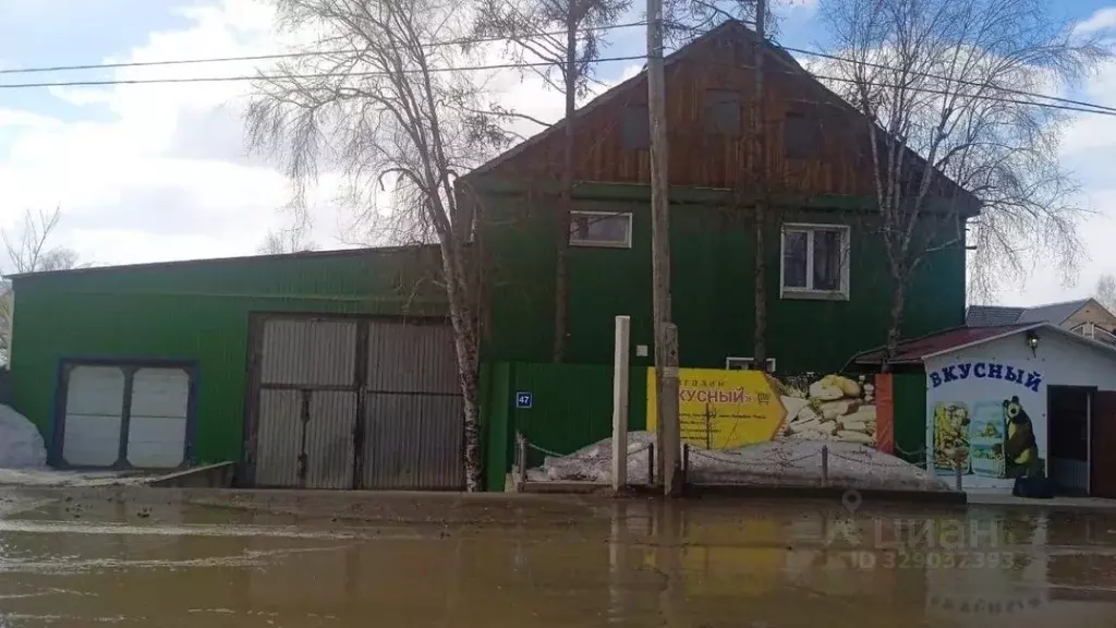 Дом в Саха (Якутия), Ленск Первомайская ул., 47 (190 м) - Фото 1