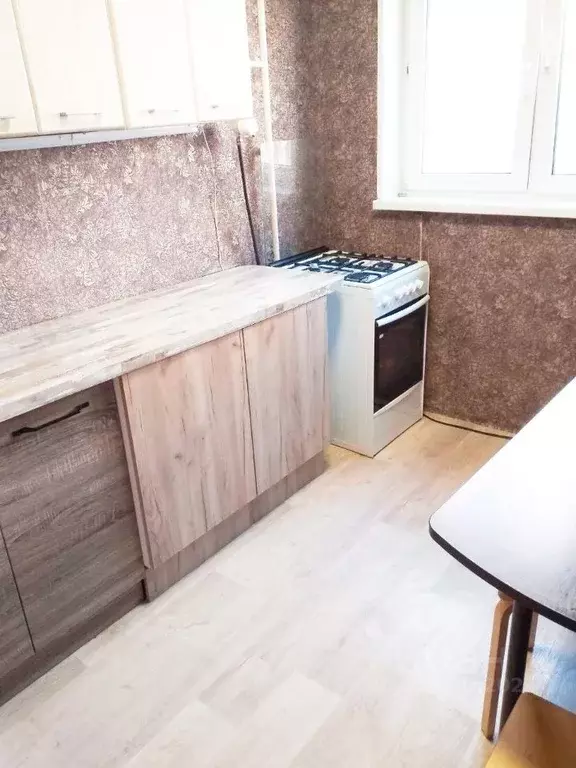 3-к кв. Челябинская область, Челябинск ул. Молодогвардейцев, 66А (64.0 ... - Фото 1