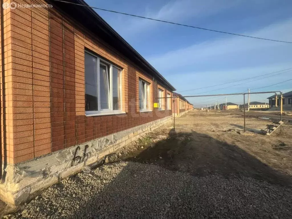 Дом в Михайловск, улица Владимира Корнилова (100 м) - Фото 1