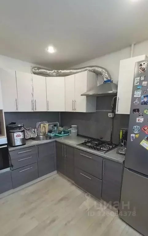 3-к кв. Омская область, Омск ул. 10-я Чередовая, 17/1 (63.6 м) - Фото 1