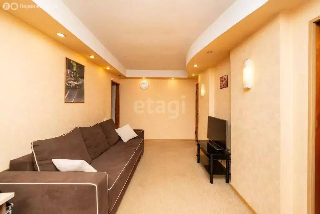 3-комнатная квартира: Курган, улица Коли Мяготина, 152 (54.6 м) - Фото 2