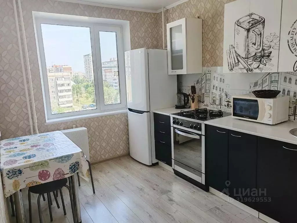 3-к кв. Челябинская область, Магнитогорск Советская ул., 221 (65.0 м) - Фото 0