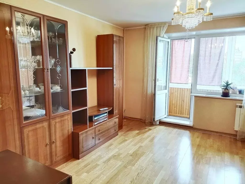 3-к кв. Челябинская область, Челябинск ул. Дзержинского, 5а (70.0 м) - Фото 0