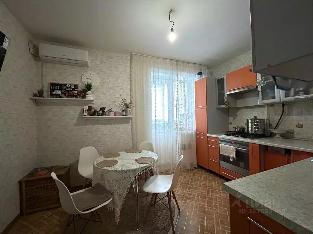 2-к кв. Волгоградская область, Волгоград Аэрофлотская ул., 62 (59.2 м) - Фото 1