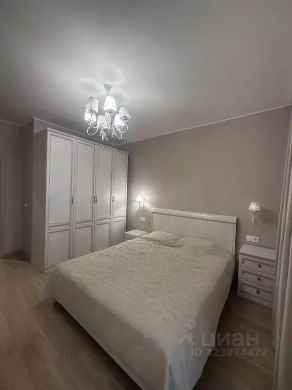 3-к кв. Свердловская область, Екатеринбург ул. Дорожная, 18 (81.9 м) - Фото 1