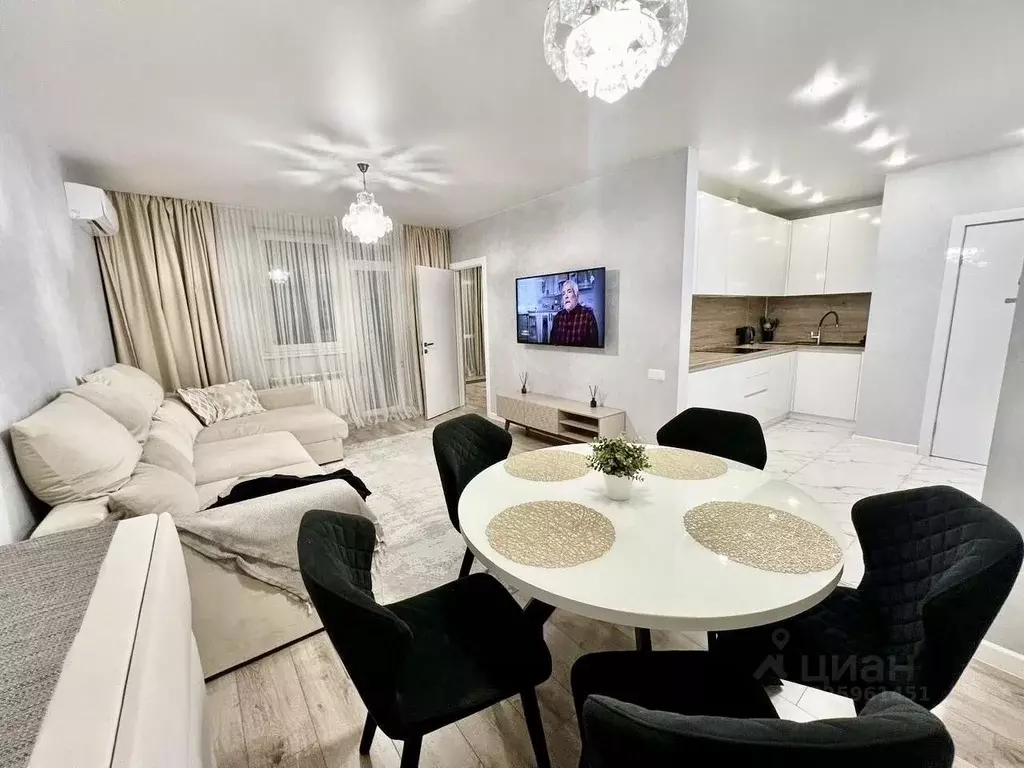 2-к кв. Краснодарский край, Сочи Бытха мкр, ул. Бытха, 41 (64.0 м) - Фото 1