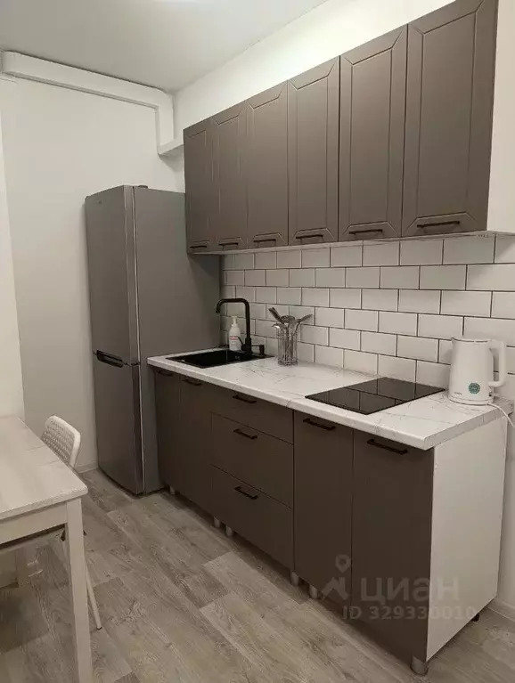 Студия Волгоградская область, Волгоград ул. Степана Разина, 27 (24.3 ... - Фото 1