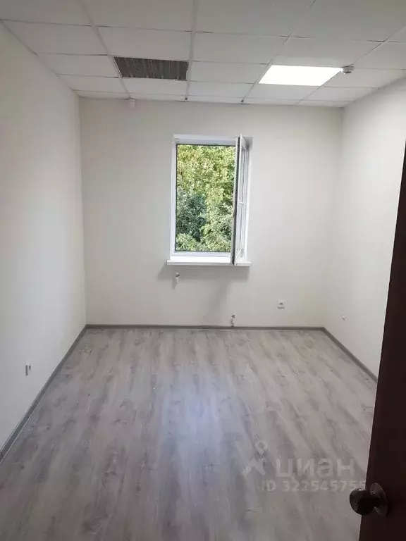 Офис в Тверская область, Торжок пл. Ананьина, 7 (10 м) - Фото 2