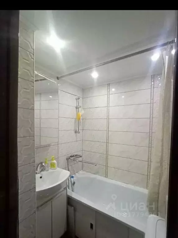 3-к кв. Бурятия, Улан-Удэ ул. Калашникова, 14 (64.5 м) - Фото 1