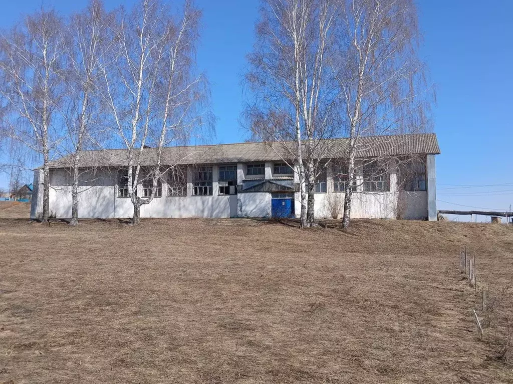 Помещение свободного назначения в Удмуртия, Граховский район, д. ... - Фото 1