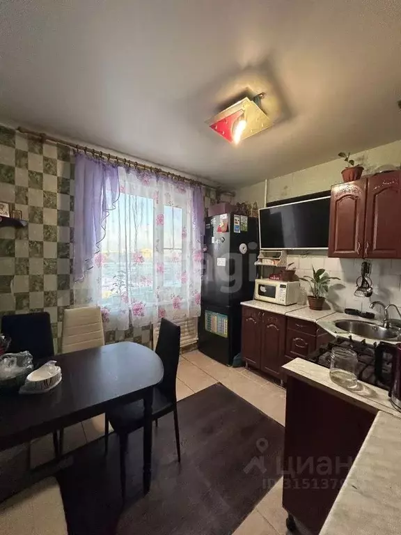 2-к кв. Коми, Усинск Приполярная ул., 10А (47.8 м) - Фото 0