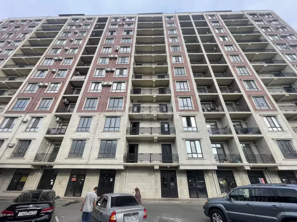 2-к кв. Дагестан, Махачкала ул. Хаджалмахинская, 41Е (245.0 м) - Фото 1