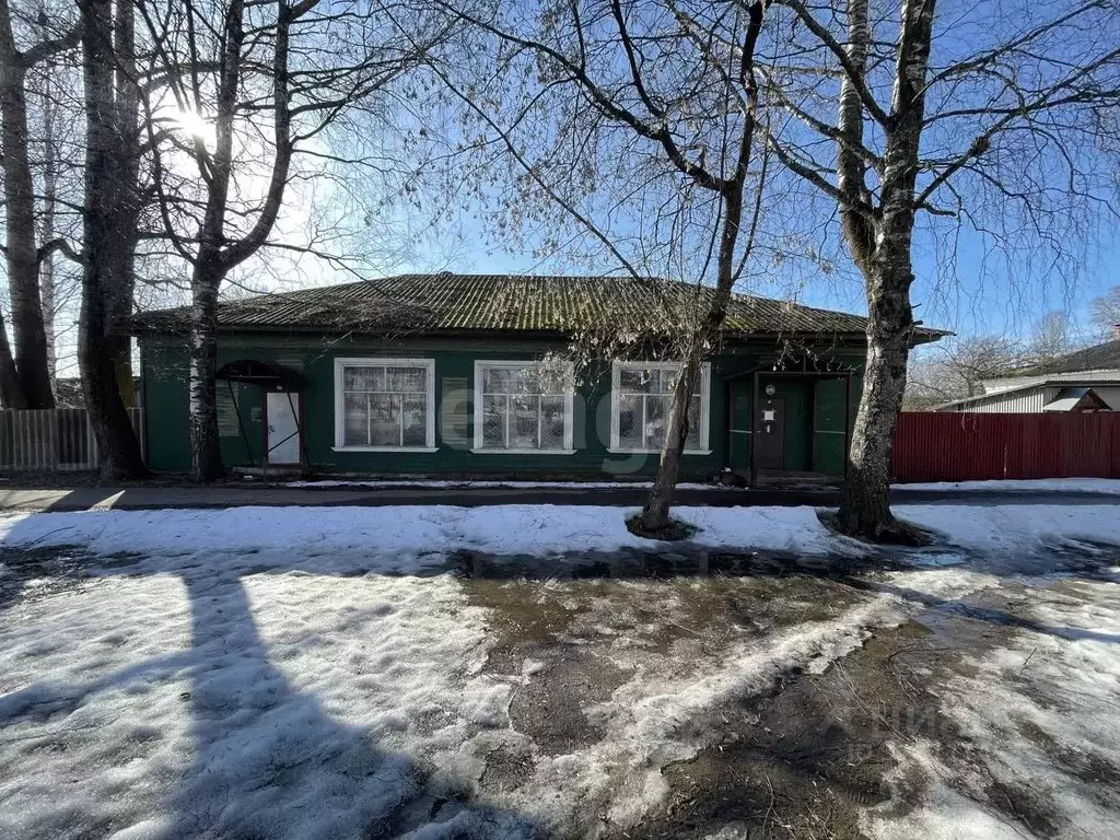 Торговая площадь в Тверская область, Весьегонск ул. Карла Маркса, 64 ... - Фото 1