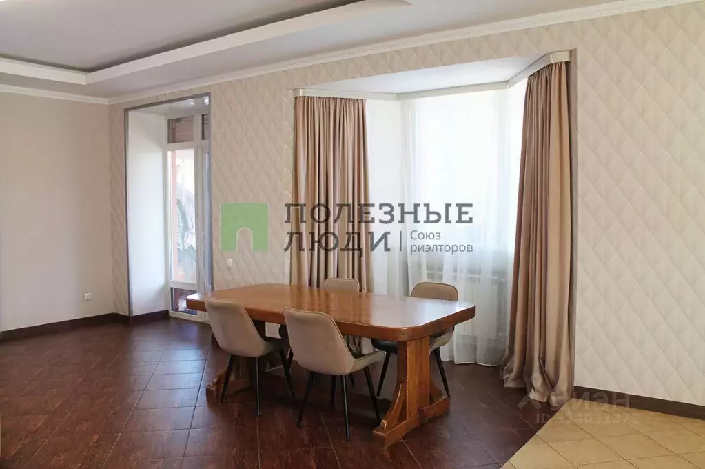 Дом в Орловская область, Мценск Спасский мкр,  (272 м) - Фото 1