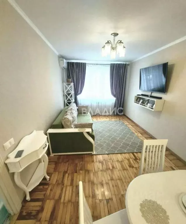 3-к кв. Белгородская область, Белгород ул. Победы, 54 (62.4 м) - Фото 0